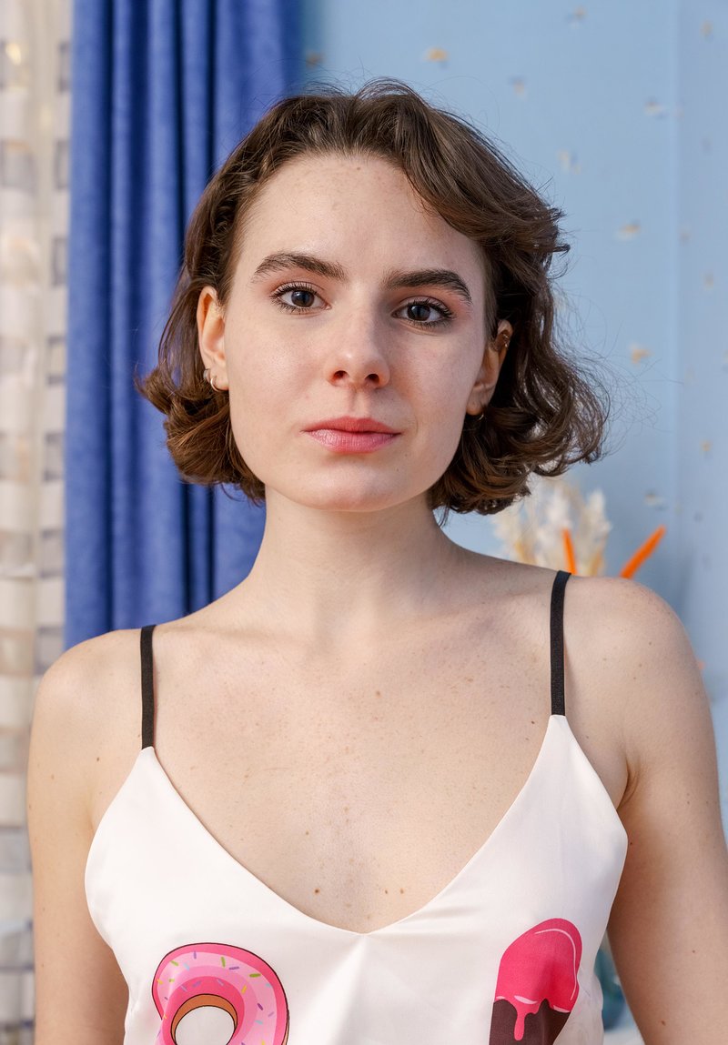 Яна, 51